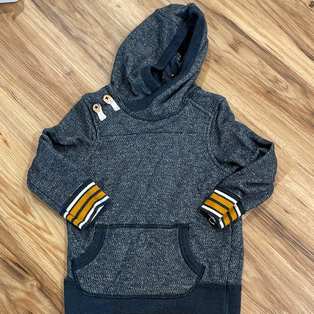 OshKosh target size 3T. Basically brand new sweater